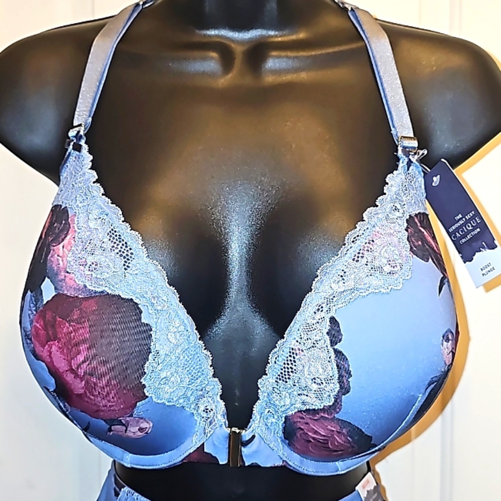 Front-Close Boost Plunge Floral Bra 42 DD